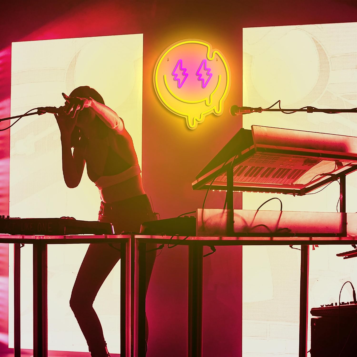 Eriyen Gülen Yüz (Melting Smile Face) Neon Led Tabela